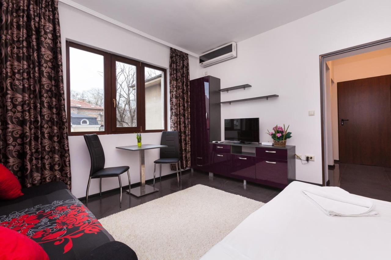 Central Beach Guest Rooms Burgas Exteriör bild