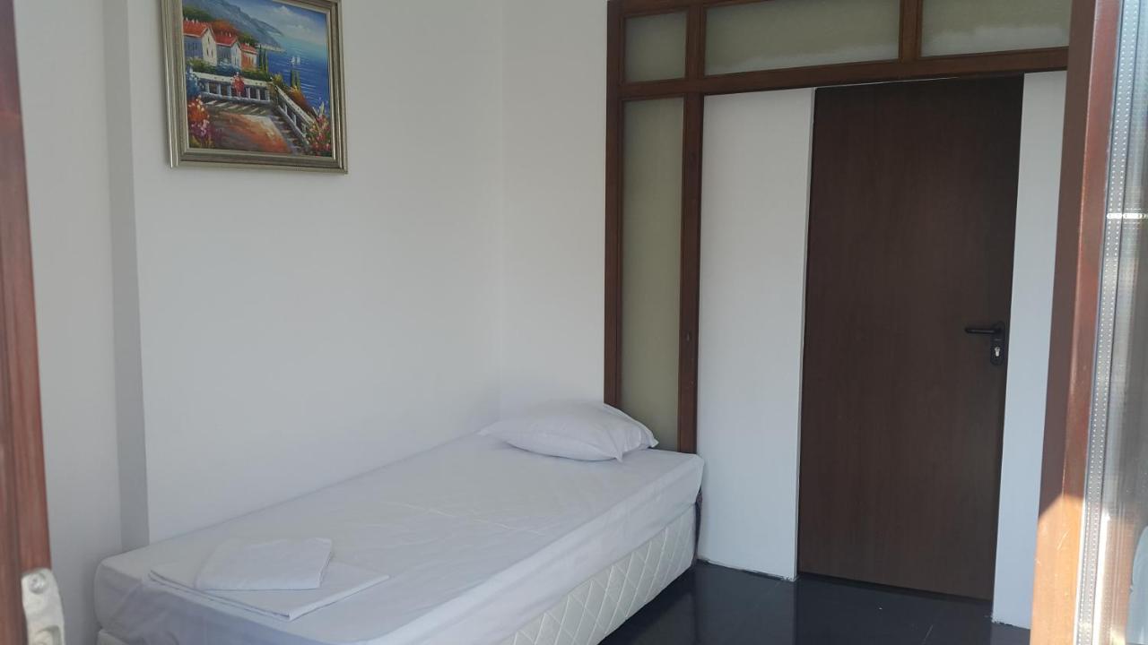 Central Beach Guest Rooms Burgas Exteriör bild